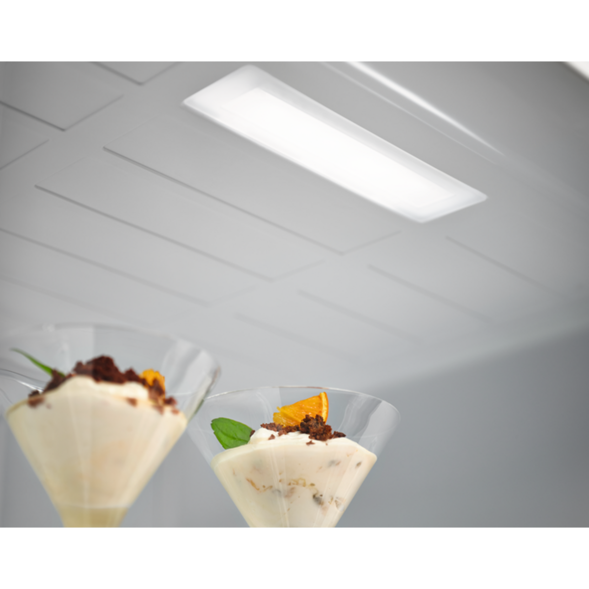 Electrolux LNT7ME46W2 Beyaz Kombi No Frost Buzdolabı