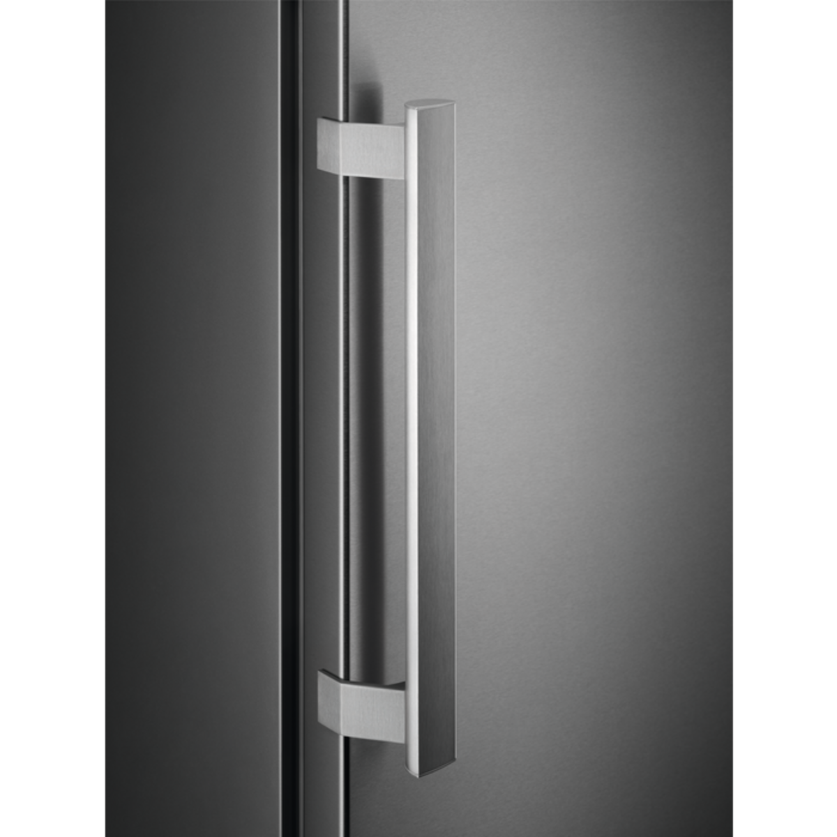 Electrolux LUT7ME28X2 Dikey Derin Dondurucu