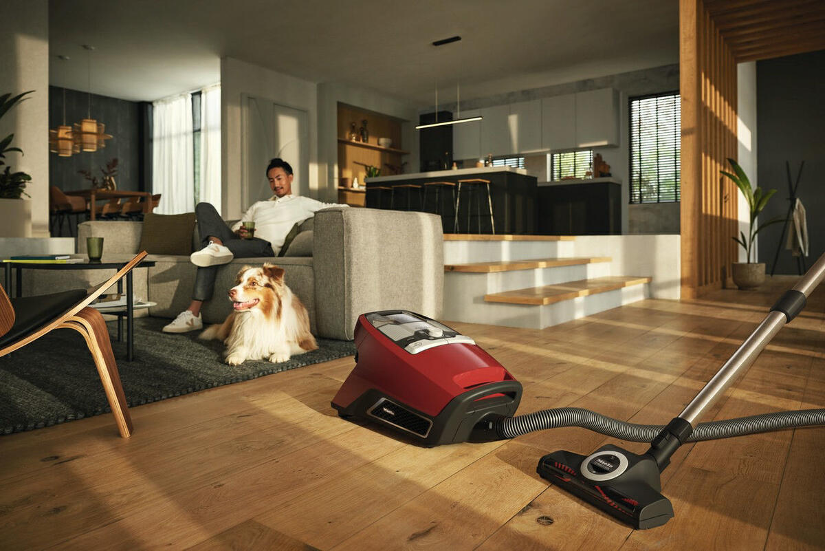 Miele Blizzard CX1 Cat&Dog Mango Kırmızısı Elektrikli Süpürge - 890W